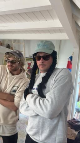 Alexander Mompo Handen